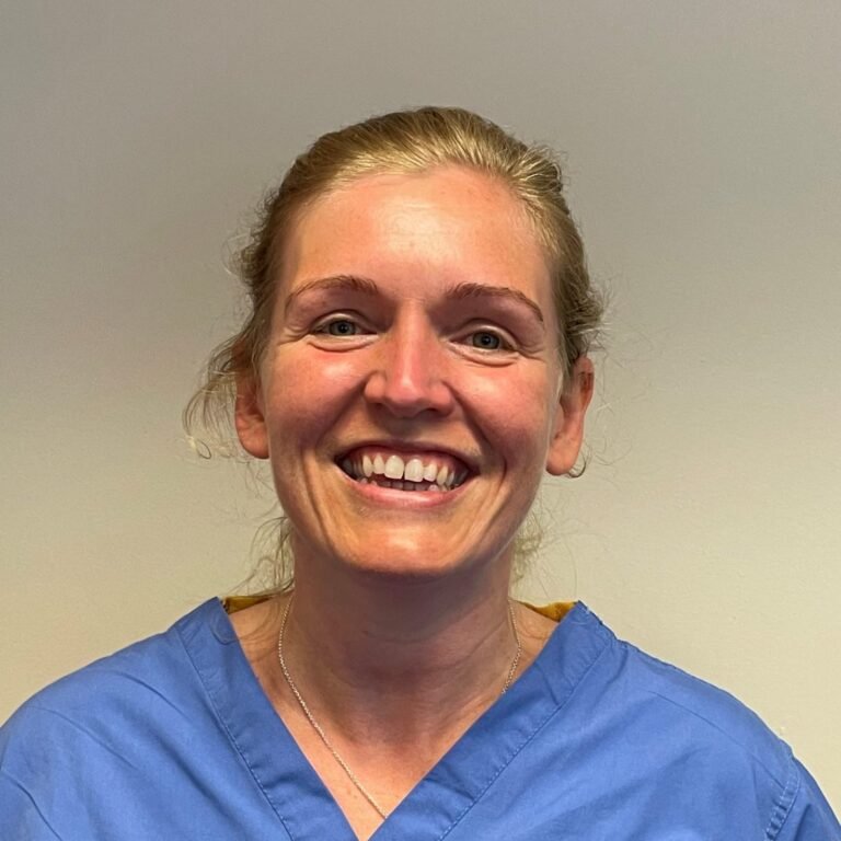 Dr Ruth Crook