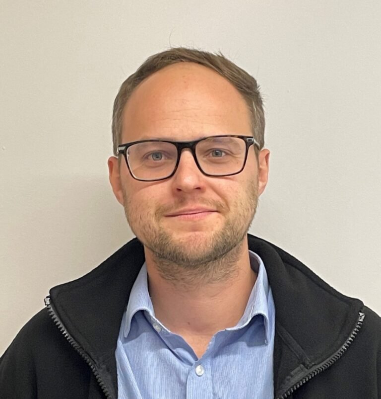 Dr Adam Caputa